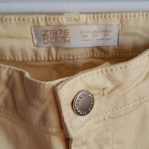 NEW Yellow Zara Jeans - Picture 6 of 9